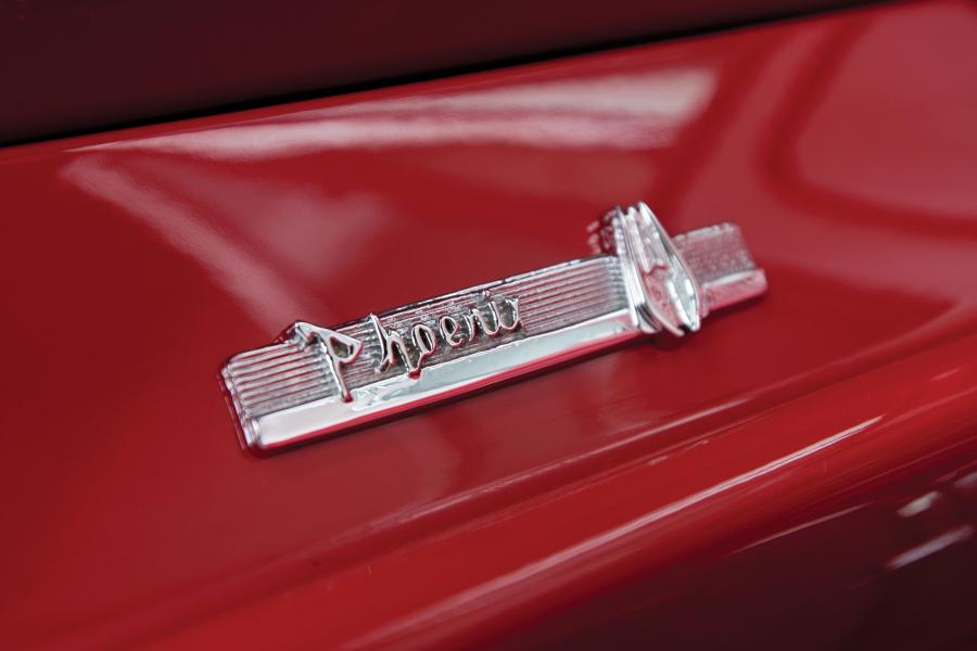  Dodge Dart Phoenix D-500 Convertible 1961 года  (фото 14 из 31)